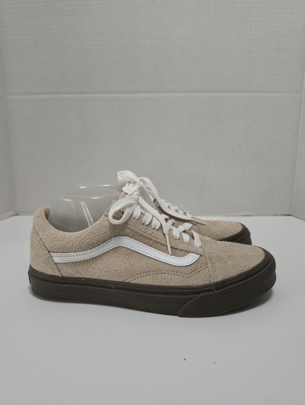 Vans VANS OLD SKOOL 'HAIRY SUEDE' Women’s Size 9